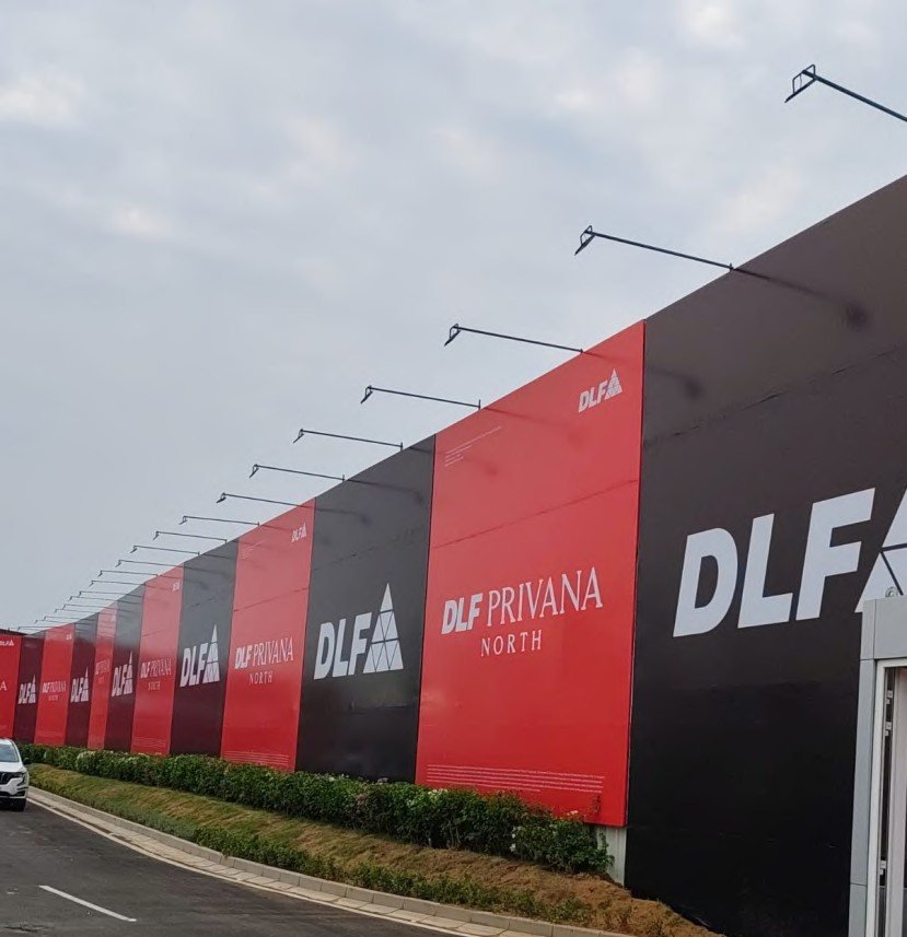 Long-run site hoarding fencing for DLF Privana North